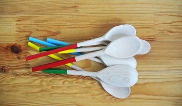 Painted wooden spoons. My way.