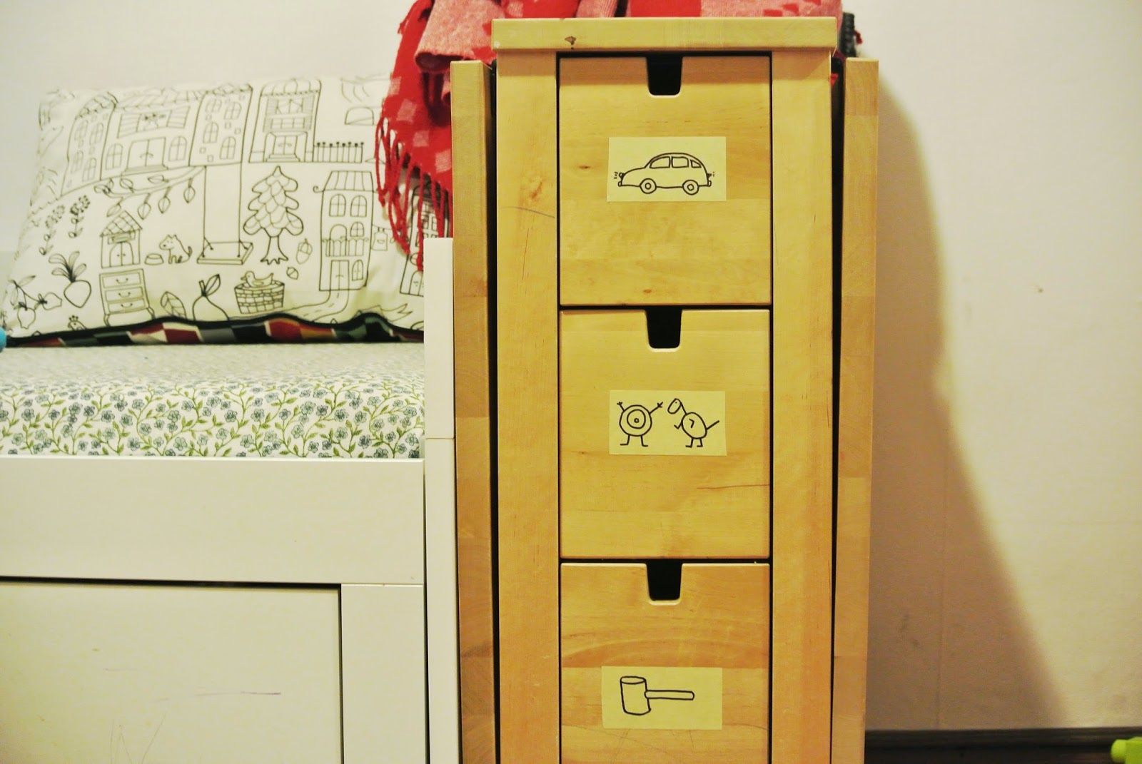 toy storage labels DIY nursery playroom organisation