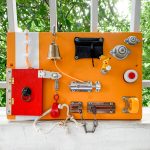 바쁜 보드 "幼児学習ボード 幼児ビジーボード 赤ちゃんの細かい運動能力を練習するための多機能教育玩具、それにより、赤ちゃんはより良い手と目の調整を行うことができます " 忙板 a busyboard step-by-step Bảng bận rộn tutorial with pictures 忙板